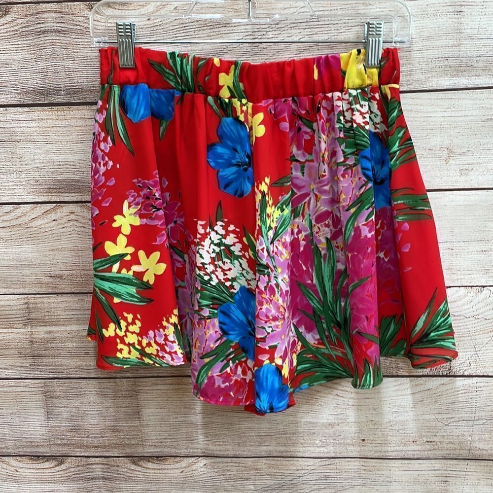 SHOW ME YOUR MUMU CARLOS SWING SHORTS IN‎ RED TROPICAL PRINT - Picture 4 of 4